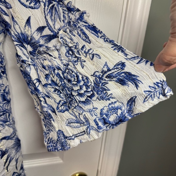 Turks and Caicos Blue Floral Swim Coverup with Gold Metallic Detail Size Medium - Picture 6 of 8